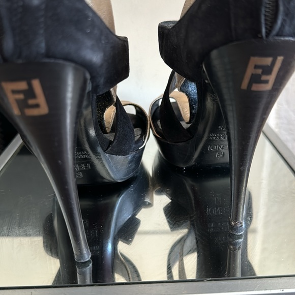 Fendi stiletto heels - Picture 4 of 6